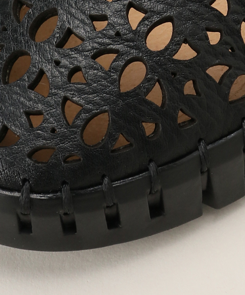 U by SPICK&SPAN（ユーバイスピックアンドスパン）の「【Mollini/モリーニ】 カットワークレースアップバレエ（バレエシューズ・レディース・ブラック・37/36/38）」の4枚目の写真