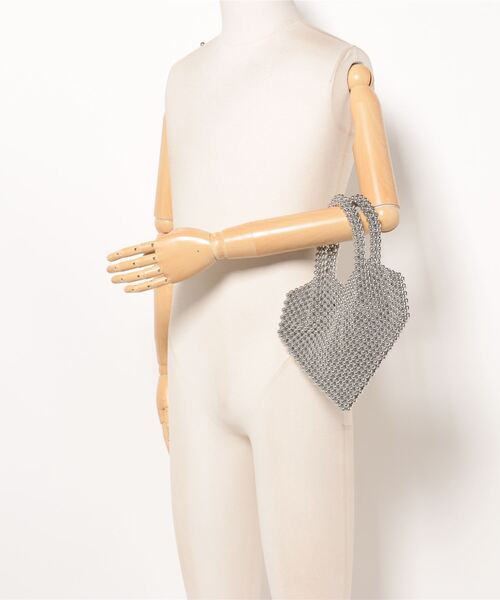 FOREVER 21(フォーエバー トゥエンティーワン)の「ビーズハートバッグ(ハンドバッグ・レディース・シルバー・FREE)」の3枚目の写真