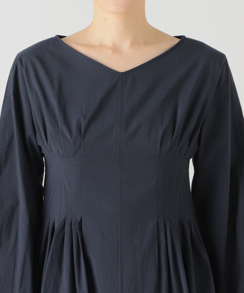 Noble（ノーブル）の「サイドタックシアーワンピース（ワンピース・レディース・ホワイト/ネイビー・36/38）」の5枚目の写真