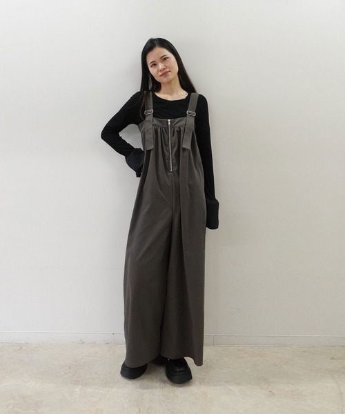 CORNERS（コーナーズ）の「フロントZIPサロペット（サロペット/オーバーオール・レディース・チャコールグレー/ブラック/ベージュ系その他・M）」の3枚目の写真