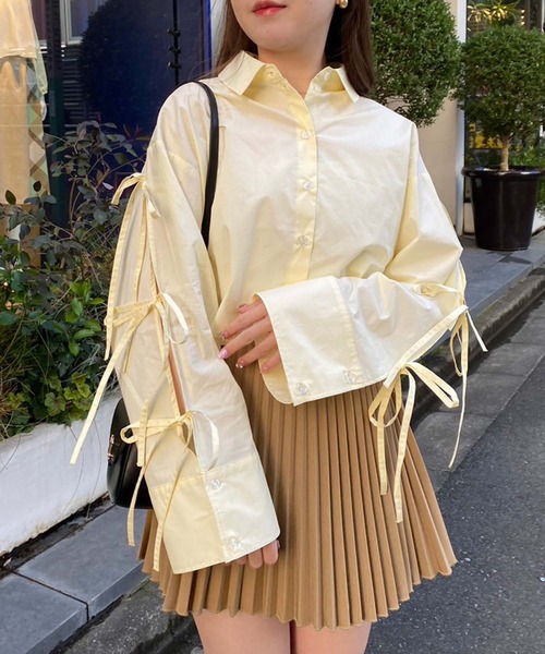 one after another NICE CLAUP(ワンアフターアナザーナイスクラップ)の「袖リボンシャツ/WEB限定(シャツ/ブラウス・レディース・ブラック/イエロー/オフホワイト/ブルー/ホワイト系その他/ピンク系その他/イエロー系その他・FREE)」の5枚目の写真