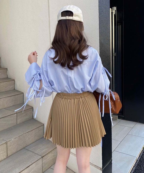 one after another NICE CLAUP(ワンアフターアナザーナイスクラップ)の「袖リボンシャツ/WEB限定(シャツ/ブラウス・レディース・ブラック/イエロー/オフホワイト/ブルー/ホワイト系その他/ピンク系その他/イエロー系その他・FREE)」の10枚目の写真