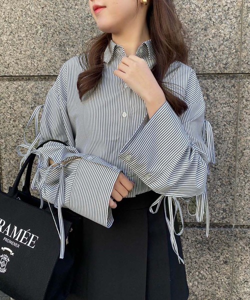 one after another NICE CLAUP(ワンアフターアナザーナイスクラップ)の「袖リボンシャツ/WEB限定(シャツ/ブラウス・レディース・ブラック/イエロー/オフホワイト/ブルー/ホワイト系その他/ピンク系その他/イエロー系その他・FREE)」の14枚目の写真