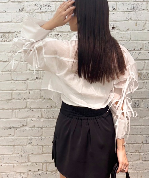 one after another NICE CLAUP(ワンアフターアナザーナイスクラップ)の「袖リボンシャツ/WEB限定(シャツ/ブラウス・レディース・ブラック/イエロー/オフホワイト/ブルー/ホワイト系その他/ピンク系その他/イエロー系その他・FREE)」の19枚目の写真