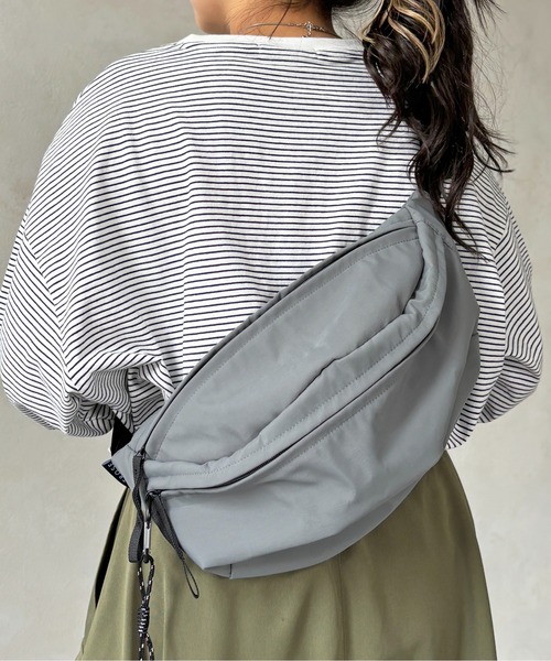 CPCM(シーピーシーエム)の「ナイロンボディバッグ(ボディバッグ/ウエストポーチ・レディース・アイボリー/ブラック/グレー/シルバー/シルバー系その他/グリーン系その他/ホワイト系その他/ブラック系その他/ブラック系その他2/ブラック系その他3・FREE)」の12枚目の写真