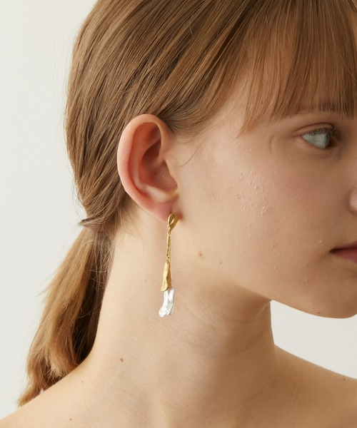 [ancient] スゥイング パール シングル ピアス