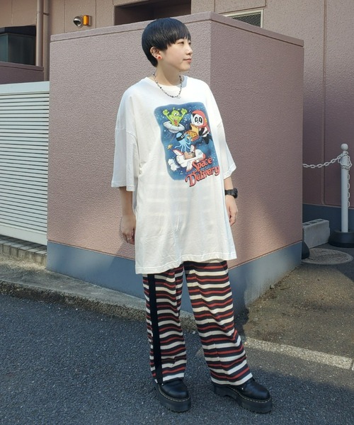 Candy Stripper(キャンディストリッパー)の「SPACE DELIVERY BIG BIG Tシャツ(Tシャツ/カットソー・レディース・オフホワイト/ブラック/パープル・2)」の4枚目の写真