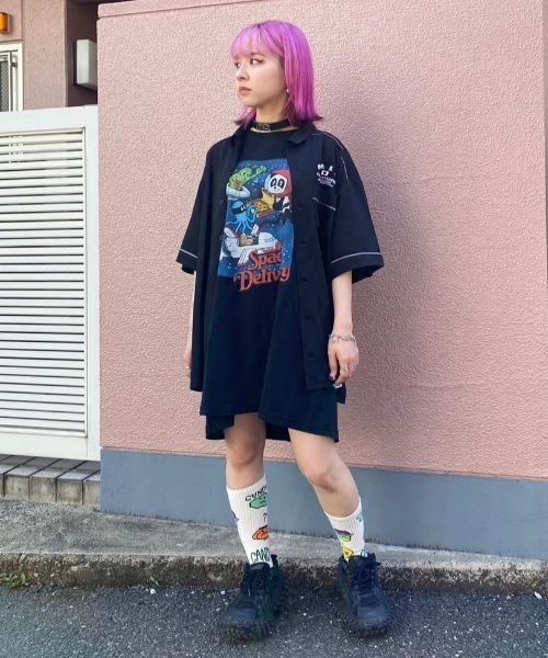 Candy Stripper(キャンディストリッパー)の「SPACE DELIVERY BIG BIG Tシャツ(Tシャツ/カットソー・レディース・オフホワイト/ブラック/パープル・2)」の18枚目の写真