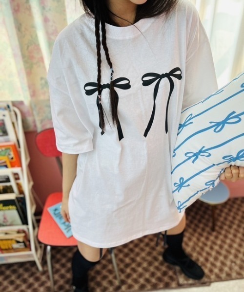 ipugo(イプゴ)の「ipugo/イプゴ リボンビッグT 夏物 夏服(Tシャツ/カットソー・レディース・ホワイト/ブラック・FREE)」の12枚目の写真