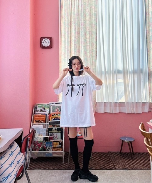 ipugo(イプゴ)の「ipugo/イプゴ リボンビッグT 夏物 夏服(Tシャツ/カットソー・レディース・ホワイト/ブラック・FREE)」の22枚目の写真