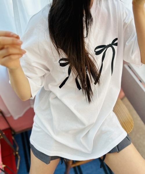 ipugo(イプゴ)の「ipugo/イプゴ リボンビッグT 夏物 夏服(Tシャツ/カットソー・レディース・ホワイト/ブラック・FREE)」の9枚目の写真