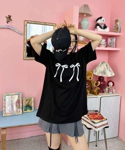ipugo(イプゴ)の「ipugo/イプゴ リボンビッグT 夏物 夏服(Tシャツ/カットソー・レディース・ホワイト/ブラック・FREE)」の3枚目の写真