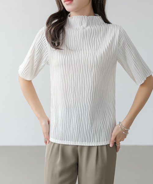 emi+（エミプラス）の「ウェーブジャガードメロープチハイネックTEE（Tシャツ/カットソー・レディース・グレー/アイボリー/ブラック/ピンク/グリーン・FREE）」の14枚目の写真