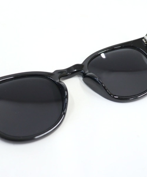 DONOBAN（ドノバン）の「【UVカット率 99％以上】 ボスリントン カラーサングラス（サングラス・レディース・パープル/ライトグリーン/スモーク/ブルー/ライトブラウン/グレー系その他・FREE）」の16枚目の写真