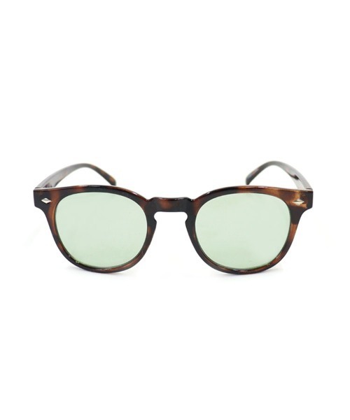 DONOBAN（ドノバン）の「【UVカット率 99％以上】 ボスリントン カラーサングラス（サングラス・レディース・パープル/ライトグリーン/スモーク/ブルー/ライトブラウン/グレー系その他・FREE）」の19枚目の写真