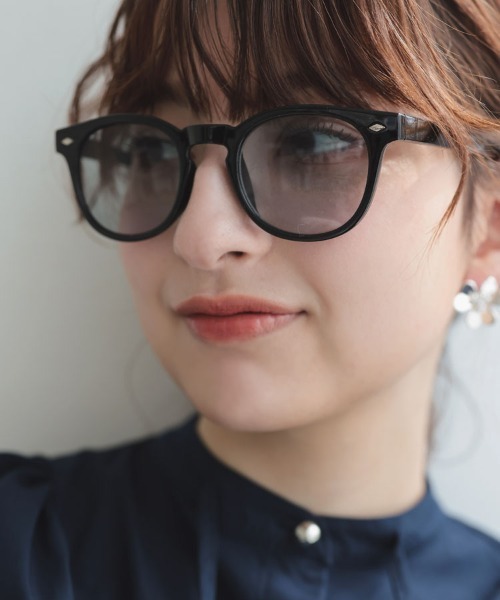 DONOBAN（ドノバン）の「【UVカット率 99％以上】 ボスリントン カラーサングラス（サングラス・レディース・パープル/ライトグリーン/スモーク/ブルー/ライトブラウン/グレー系その他・FREE）」の8枚目の写真