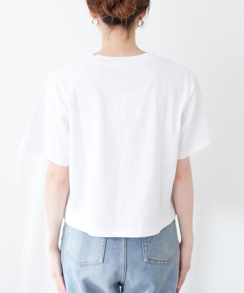 natural couture（ナチュラルクチュール）の「プリントロゴT（Tシャツ/カットソー・レディース・ブルー/オフホワイト/ピンク/ネイビー・FREE）」の5枚目の写真