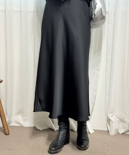 3.3 Field Trip （3.3フィールドトリップ）の「3.3 Field Trip／サテンスカート 2114008（スカート・レディース・クリーム/ブラック・MEDIUM）」の6枚目の写真