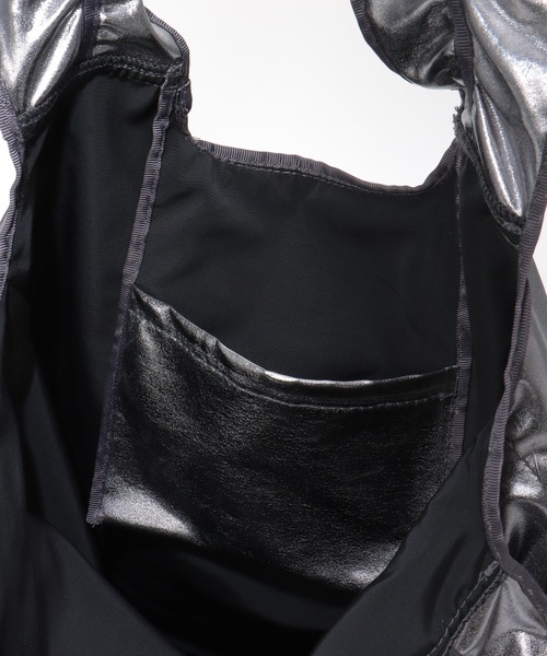 notch.(ノッチ)の「メタリックフリルバッグ(トートバッグ・レディース・ネイビー/シルバー系・ONESIZE)」の12枚目の写真