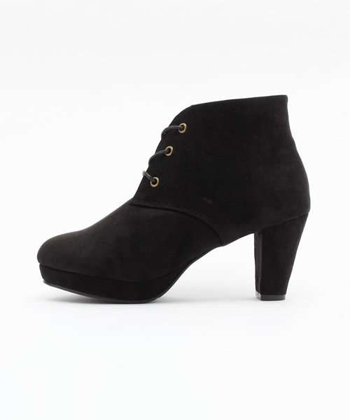 one after another NICE CLAUP(ワンアフターアナザーナイスクラップ)の「【mer1月号掲載 ナイスクラップ】スウェード調レースアップブーツ(ブーティ・レディース・カーキ/ブラック/キャメル・LARGE/MEDIUM/SMALL)」の4枚目の写真