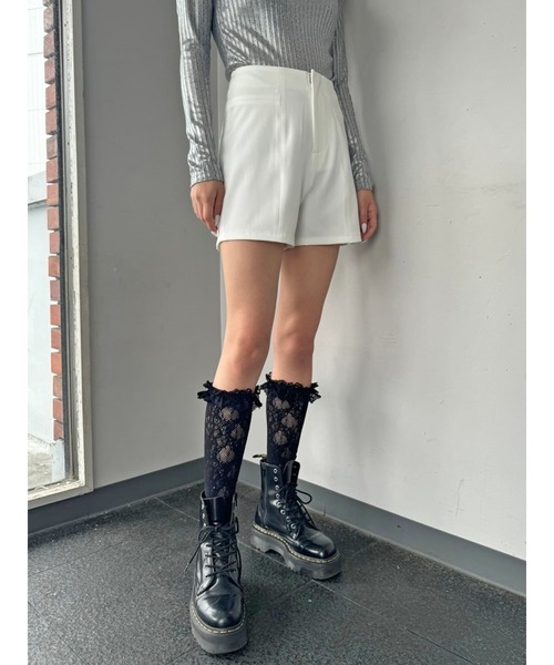 EGOIST(エゴイスト)の「ハイウエストショートパンツ(その他パンツ・レディース・ホワイト/ブラック・S/M)」の15枚目の写真