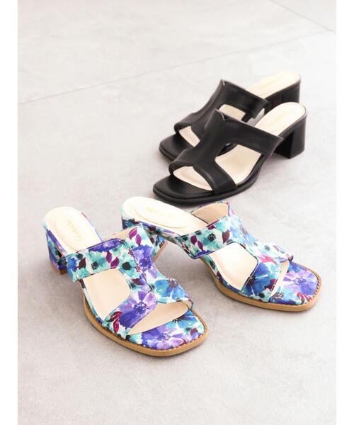 Te chichi(テチチ)の「花柄/無地カットアウトサンダル(サンダル・レディース・ブラック/ブルー・37/38)」の1枚目の写真