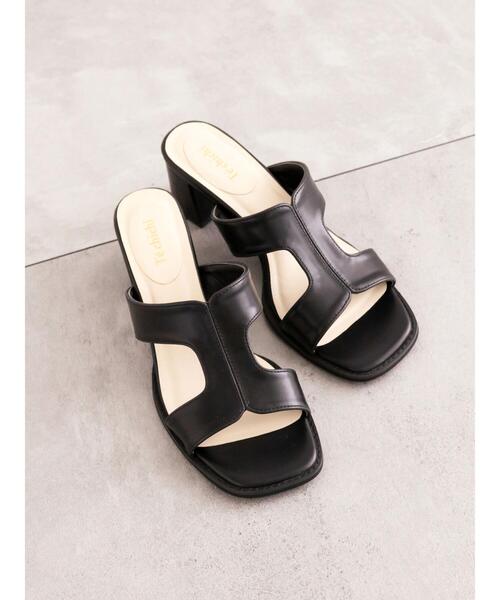 Te chichi(テチチ)の「花柄/無地カットアウトサンダル(サンダル・レディース・ブラック/ブルー・37/38)」の2枚目の写真