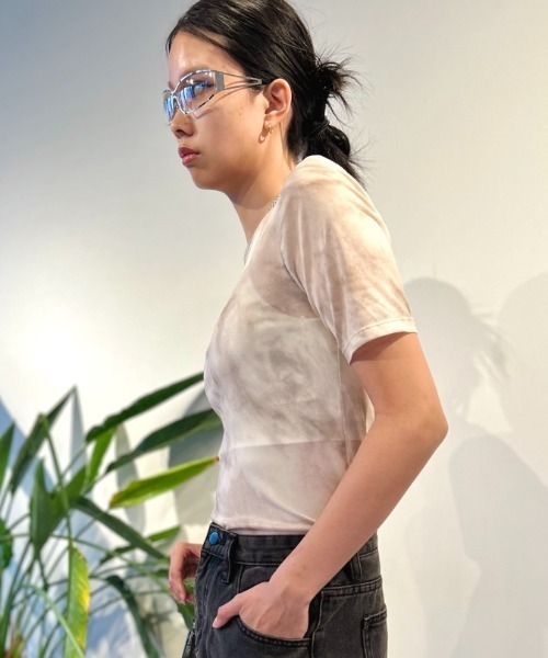 Solace(ソレイス)の「ニュアンス柄シアーハーフスリーブトップス(Tシャツ/カットソー・レディース・ブラック/ベージュ/オレンジ/イエロー・FREE)」の20枚目の写真