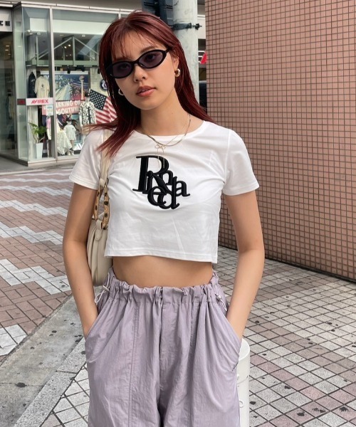 rienda（リエンダ）の「R-ポイントTシャツ 春服（Tシャツ/カットソー・レディース・ライトパープル/ホワイト/ブラック・FREE）」の6枚目の写真