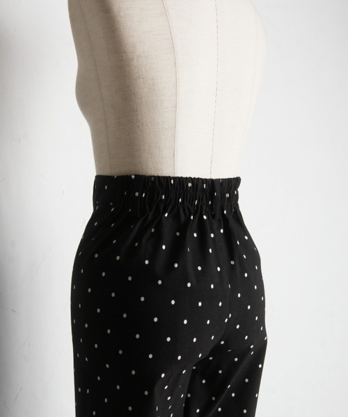 tocco closet(トッコ クローゼット)の「サイドスリット入りドット柄ストレッチパンツ(その他パンツ・レディース・ドット/その他・M)」の19枚目の写真