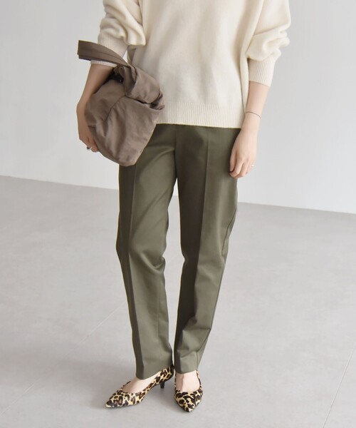 quaranciel（カランシエル）の「quaranciel:〈洗濯機可能〉ベーシック テーパード チノパンツ（チノパンツ・レディース・オリーブ/ベージュ・40/38/36）」の10枚目の写真
