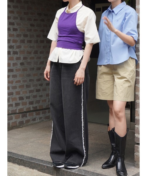 CHAROL(シャロル)の「フリンジワイドデニム(デニムパンツ・レディース・ブラック/ブルー・S/M)」の6枚目の写真