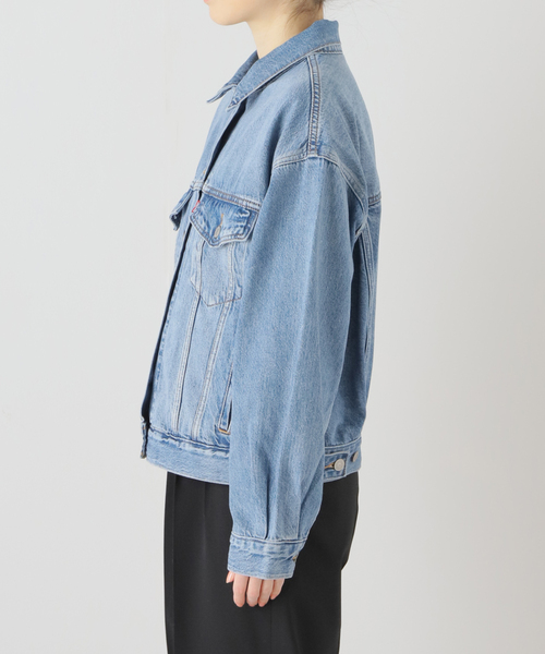Levi’s MADE＆CRAFTED（リーバイスメードアンドクラフテッド）の「【LEVI’S/リーバイス】90S TRUCKERSOFT AS BUTTER MID：デニムジャケット（デニムジャケット・レディース・サックスブルー・SMALL/MEDIUM）」の5枚目の写真