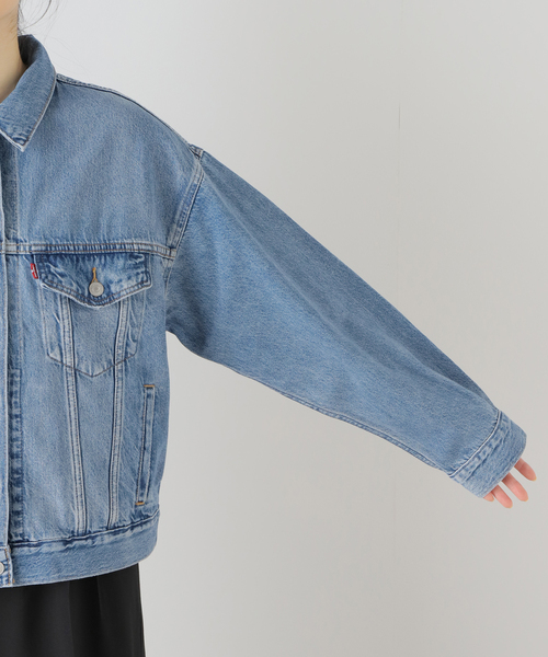 Levi’s MADE＆CRAFTED（リーバイスメードアンドクラフテッド）の「【LEVI’S/リーバイス】90S TRUCKERSOFT AS BUTTER MID：デニムジャケット（デニムジャケット・レディース・サックスブルー・SMALL/MEDIUM）」の9枚目の写真