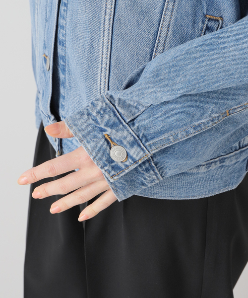Levi’s MADE＆CRAFTED（リーバイスメードアンドクラフテッド）の「【LEVI’S/リーバイス】90S TRUCKERSOFT AS BUTTER MID：デニムジャケット（デニムジャケット・レディース・サックスブルー・SMALL/MEDIUM）」の10枚目の写真