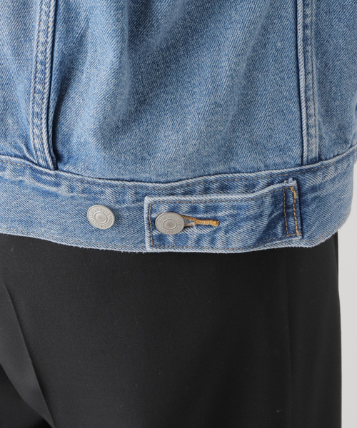 Levi’s MADE＆CRAFTED（リーバイスメードアンドクラフテッド）の「【LEVI’S/リーバイス】90S TRUCKERSOFT AS BUTTER MID：デニムジャケット（デニムジャケット・レディース・サックスブルー・SMALL/MEDIUM）」の16枚目の写真