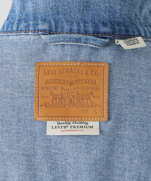 Levi’s MADE＆CRAFTED（リーバイスメードアンドクラフテッド）の「【LEVI’S/リーバイス】90S TRUCKERSOFT AS BUTTER MID：デニムジャケット（デニムジャケット・レディース・サックスブルー・SMALL/MEDIUM）」の19枚目の写真