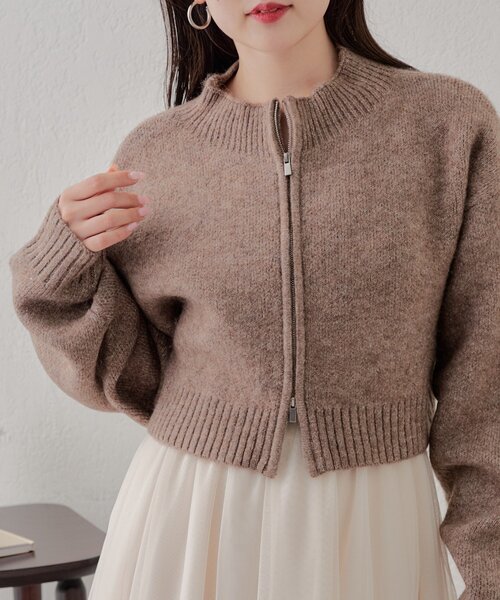 Chico(チコ)の「【WEB限定/REVIVAL】ダブルジップニット+チュールキャミワンピースセット(ワンピース・レディース・ブラウン/チャコールグレー/アイボリー/グレイッシュベージュ・FREE)」の5枚目の写真