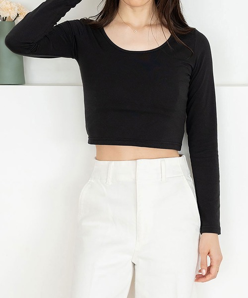 NinaetLina（ニナエリナ）の「クロップド丈長袖カットソー（Tシャツ/カットソー・レディース・ブラック/ホワイト・M/L/XL）」の2枚目の写真