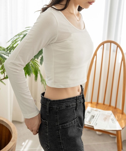 NinaetLina（ニナエリナ）の「クロップド丈長袖カットソー（Tシャツ/カットソー・レディース・ブラック/ホワイト・M/L/XL）」の17枚目の写真