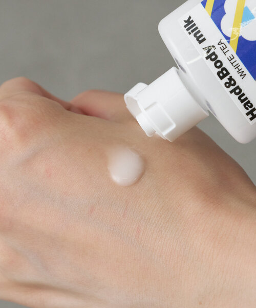 BIRTHDAY BAR（バースデイバー）の「MOTIF GEOMETRY　Hand＆Bodymilk（ハンドケア/ハンドクリーム・レディース・ホワイト/ピンク/イエロー/ブルー・0）」の7枚目の写真