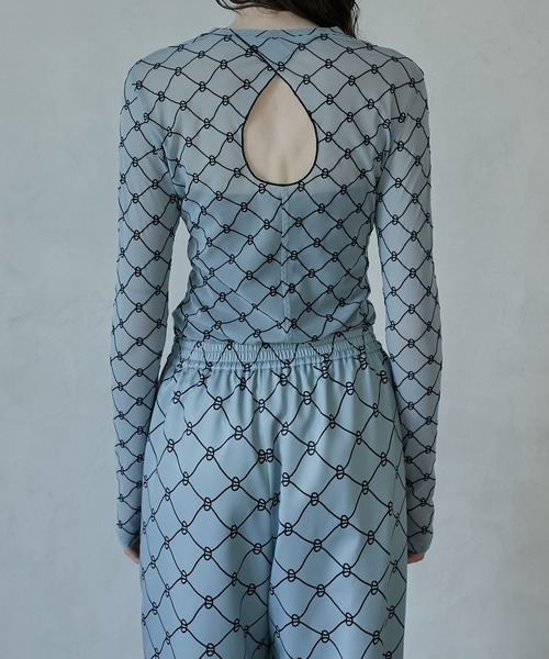LE CIEL BLEU(ルシェルブルー)の「ジオメトリックプリントボディスーツ / Geometric Print Bodysuit(Tシャツ/カットソー・レディース・ライトブルー/ベージュ/ブラック・36/38)」の8枚目の写真