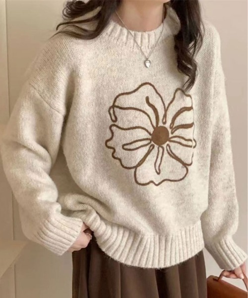 秋冬の新作 * 刺繍プルオーバーニット * ベージュのクルーネック
