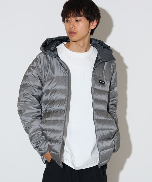 BEAMS HEART(ビームスハート)の「テック ダウン フーディー(ダウンジャケット/コート・メンズ・ブラック/グレー・LARGE/MEDIUM/SMALL)」の9枚目の写真