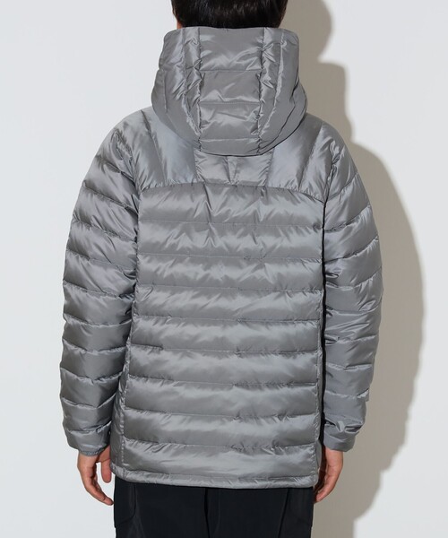 BEAMS HEART(ビームスハート)の「テック ダウン フーディー(ダウンジャケット/コート・メンズ・ブラック/グレー・LARGE/MEDIUM/SMALL)」の18枚目の写真