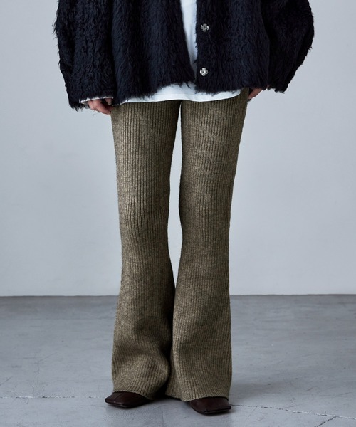 etoll.（エトル）の「アルパカタッチリブニットフレアパンツ（その他パンツ・レディース・モカ/グレー/ブラック・FREE）」の9枚目の写真