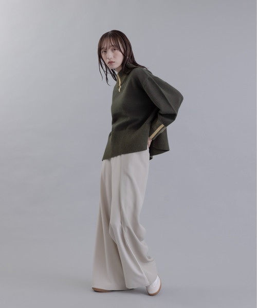 Eimee Law(エイミーロウ)の「箔プリントグラデ配色ニット(ニット/セーター・レディース・ダークカーキ/チャコールグレー/アイボリー・FREE)」の5枚目の写真