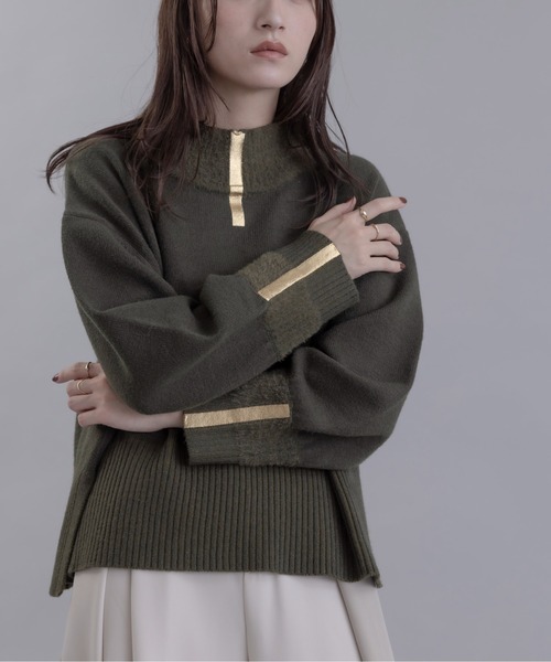 Eimee Law(エイミーロウ)の「箔プリントグラデ配色ニット(ニット/セーター・レディース・ダークカーキ/チャコールグレー/アイボリー・FREE)」の11枚目の写真