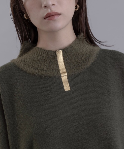 Eimee Law(エイミーロウ)の「箔プリントグラデ配色ニット(ニット/セーター・レディース・ダークカーキ/チャコールグレー/アイボリー・FREE)」の18枚目の写真
