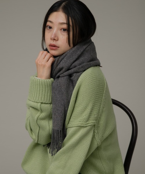 URBAN RESEARCH Sonny Label（アーバンリサーチサニーレーベル）の「大判ウールストール（ストール/ショール・レディース・チャコールグレー/ライトグレー/ブラック/ベージュ・ONE）」の8枚目の写真